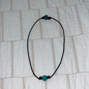 1 pearl choker